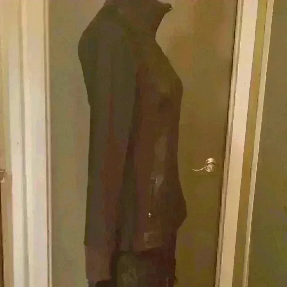 Black athlete zip up top sz medium - Picture 2 of 3